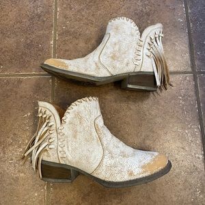 Women’s Sz 9 western booties